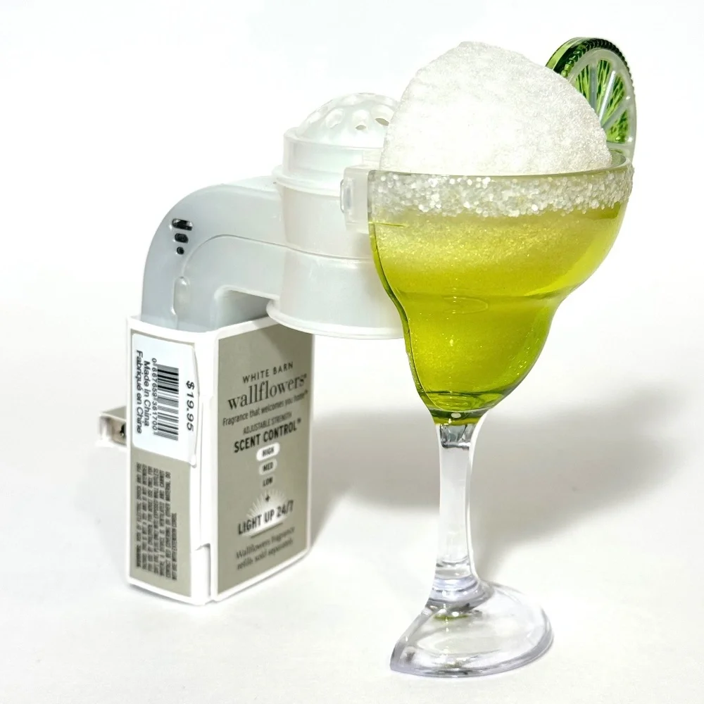 MARGARITA Drink Wallflowers Nightlight Scent Control Plug - Picture 3 of 3